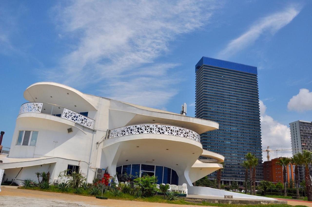 Orbi Beach Tower Aparts Batumi Eksteriør billede