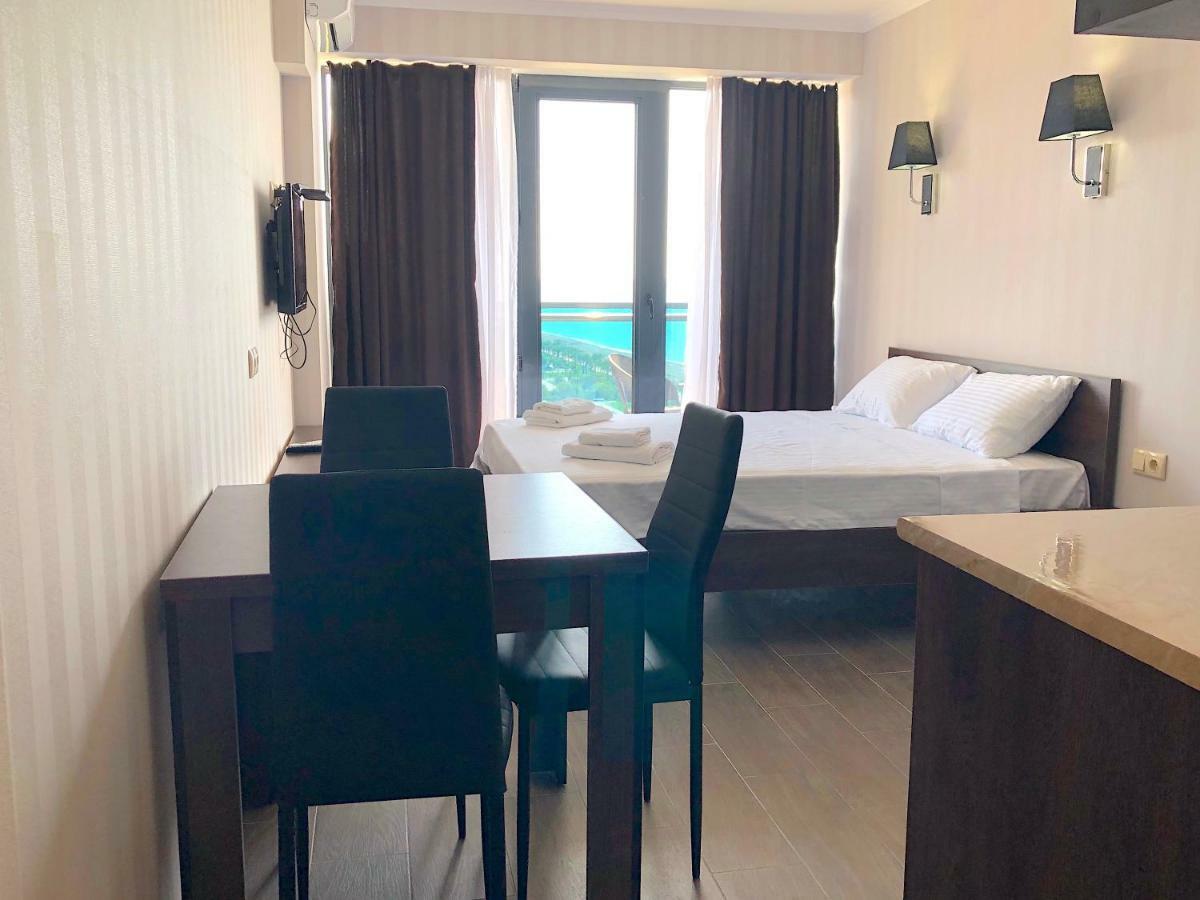 Orbi Beach Tower Aparts Batumi Eksteriør billede