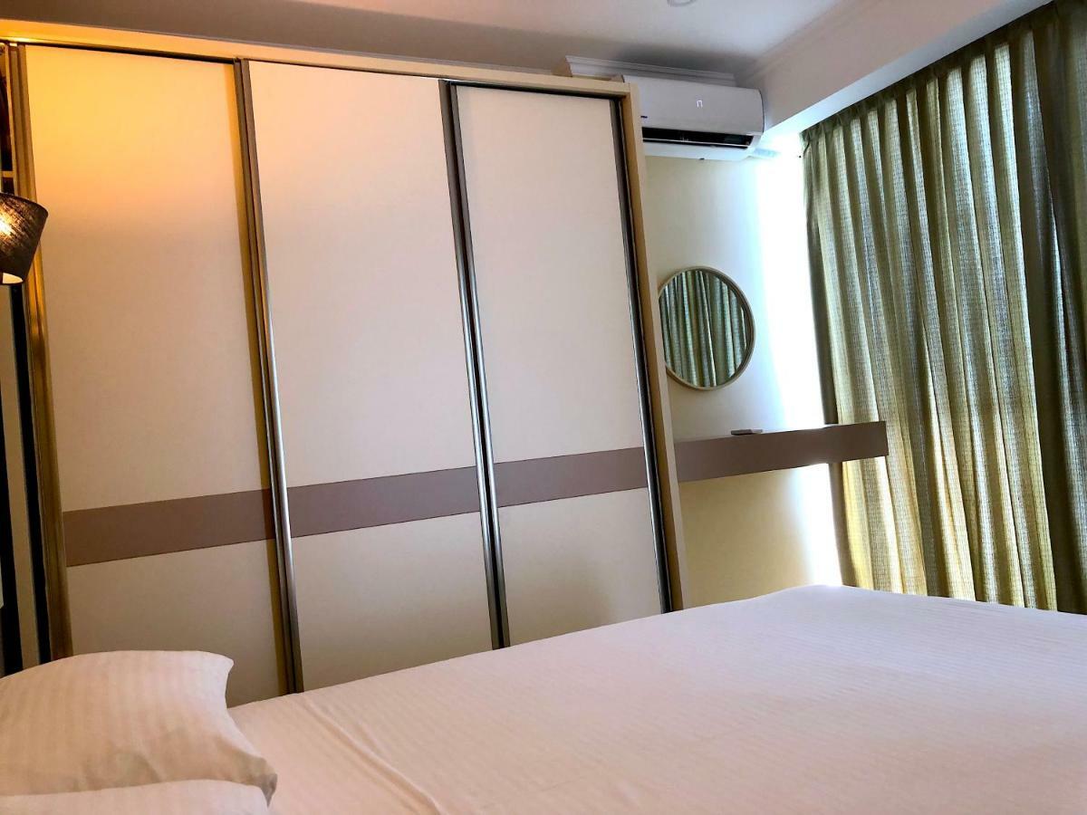 Orbi Beach Tower Aparts Batumi Eksteriør billede
